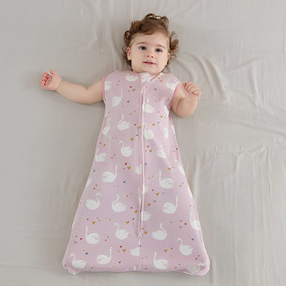 Gigoteuse rose imprimé sur bebe allonger