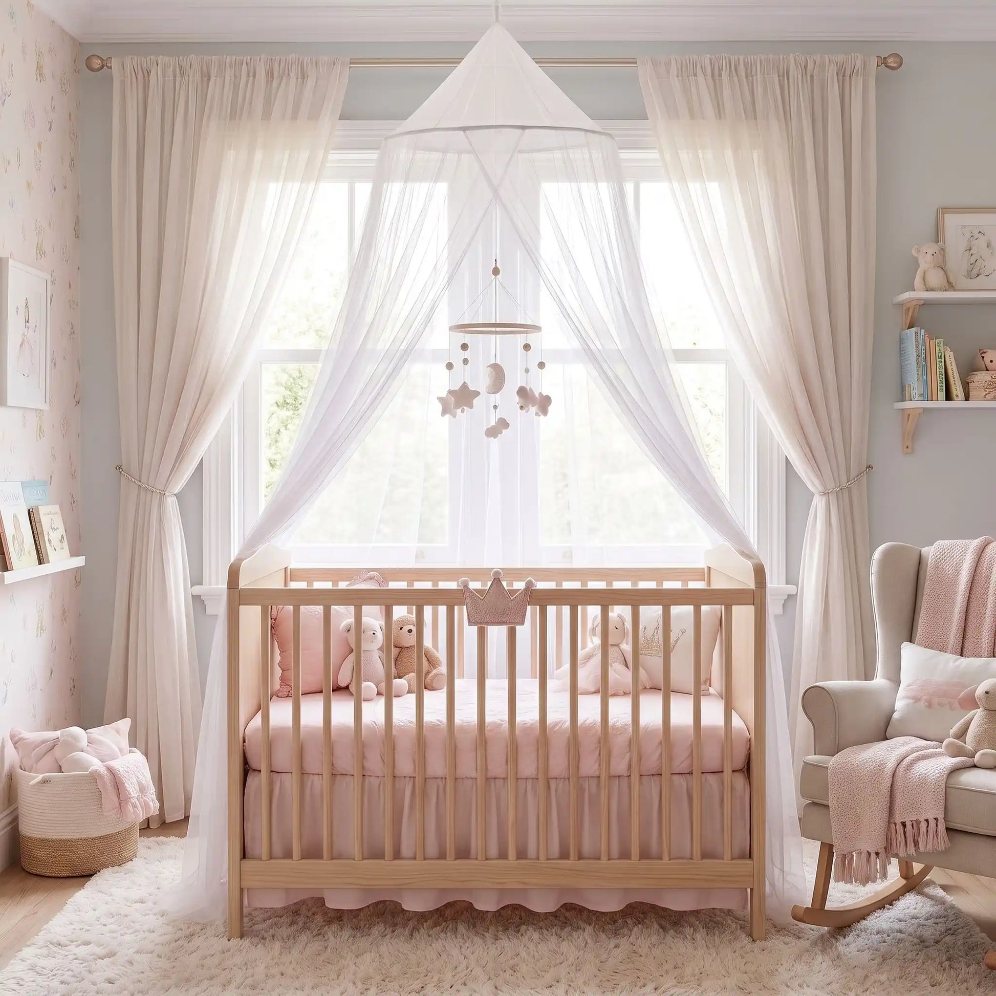 lit moustiquaire bebe blanc décor chambre