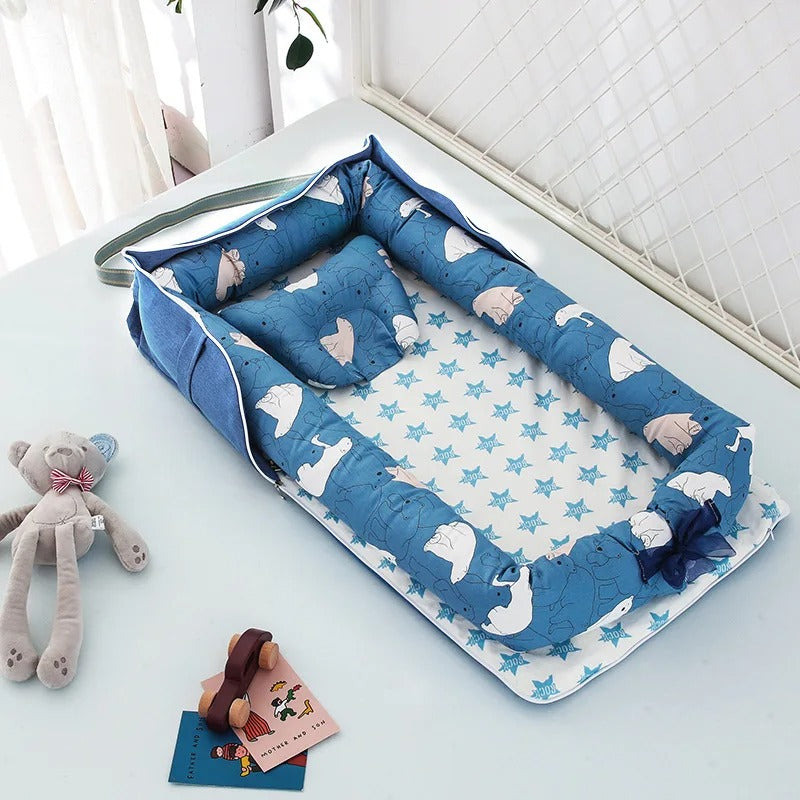 matelas à langer portable animaux bleu marine