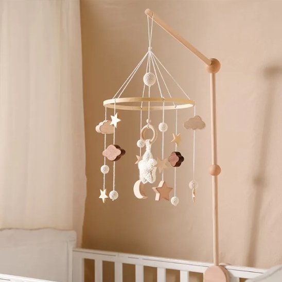Mobile bebe en bois blanc avec support