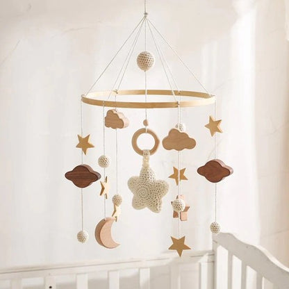 Mobile bebe en bois blanc