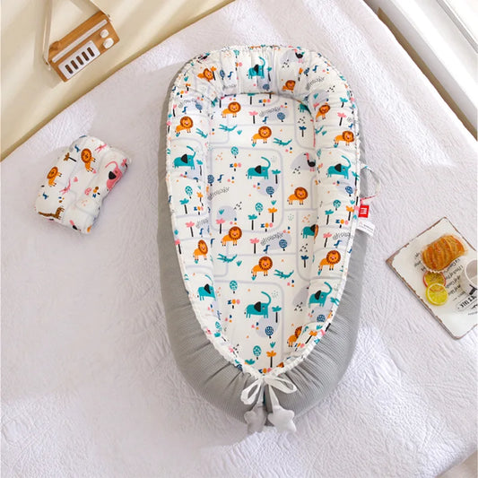 reducteur de lit gris planete  sauvage lion