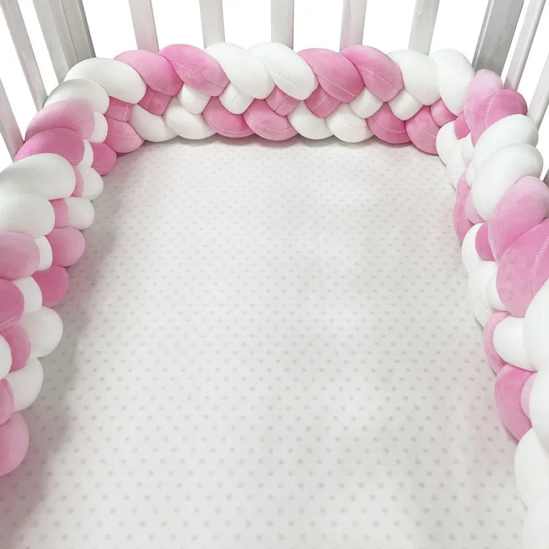 tour de lit bébé tressé rose blanc